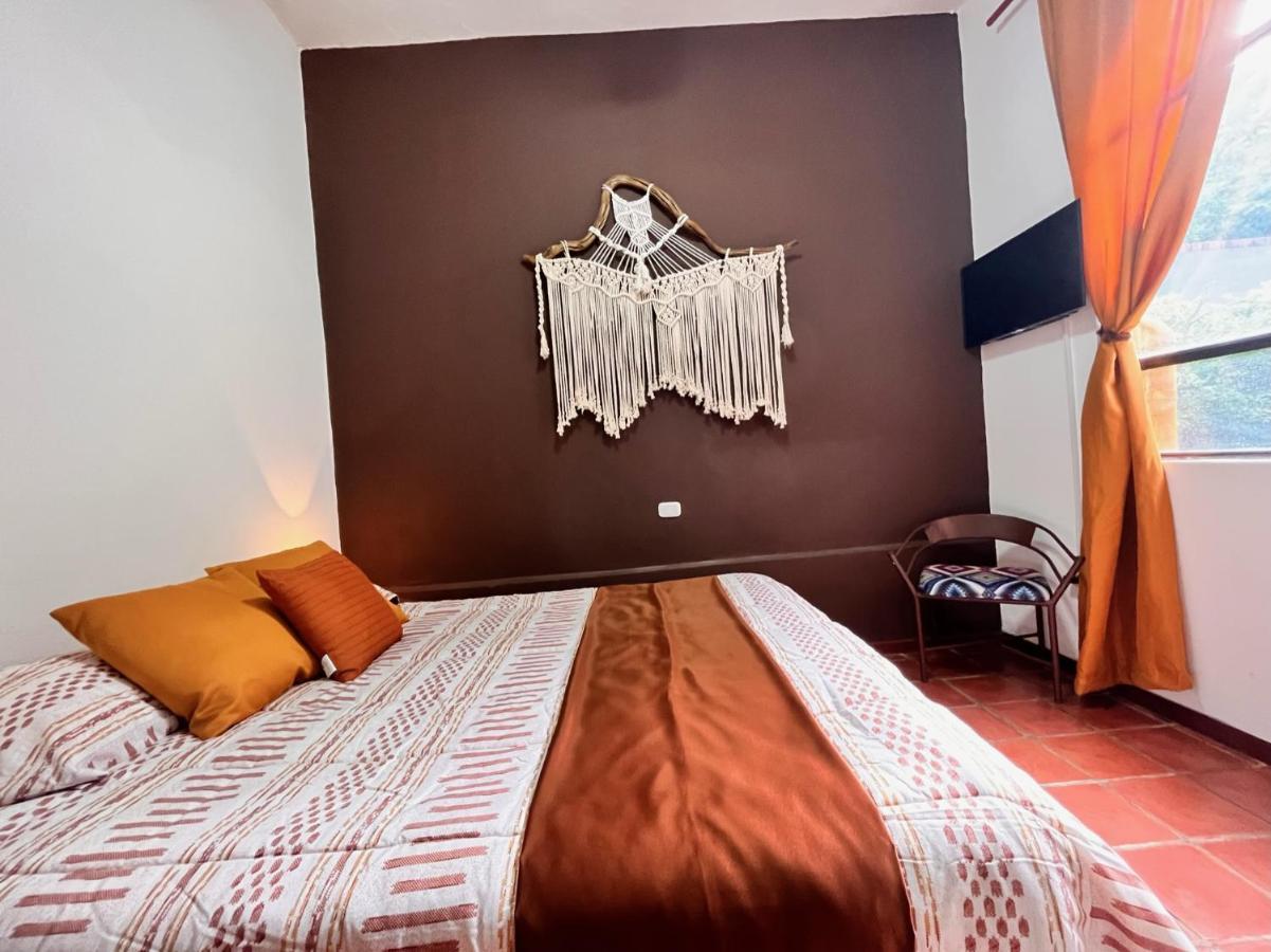Siwo Art Guesthouse Playa Ocotal エクステリア 写真
