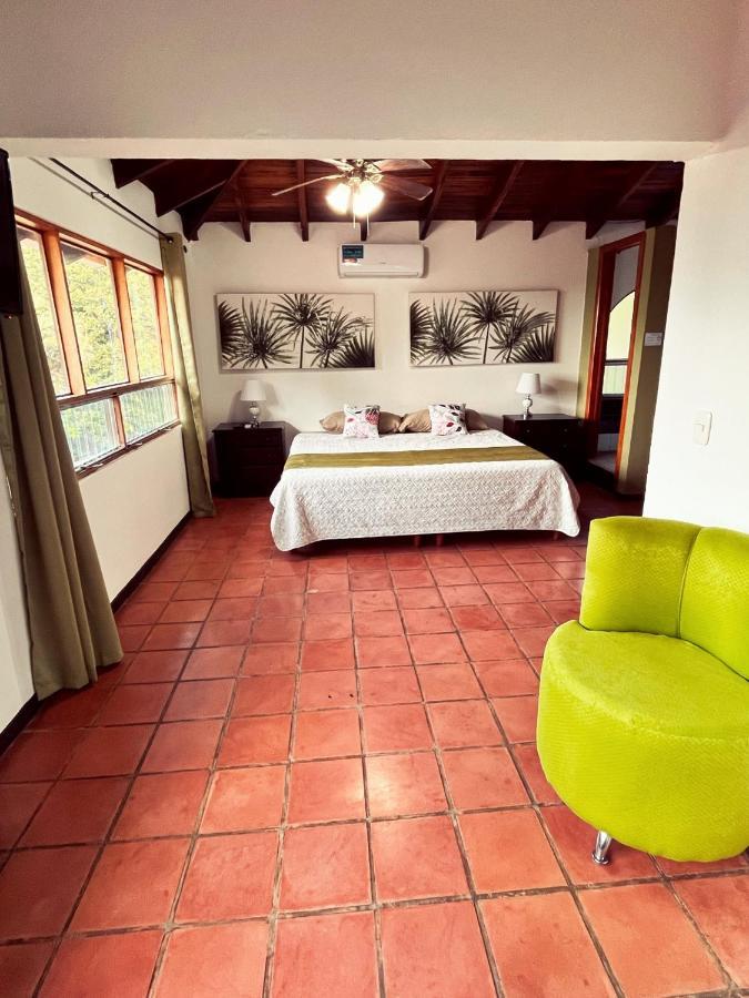 Siwo Art Guesthouse Playa Ocotal エクステリア 写真