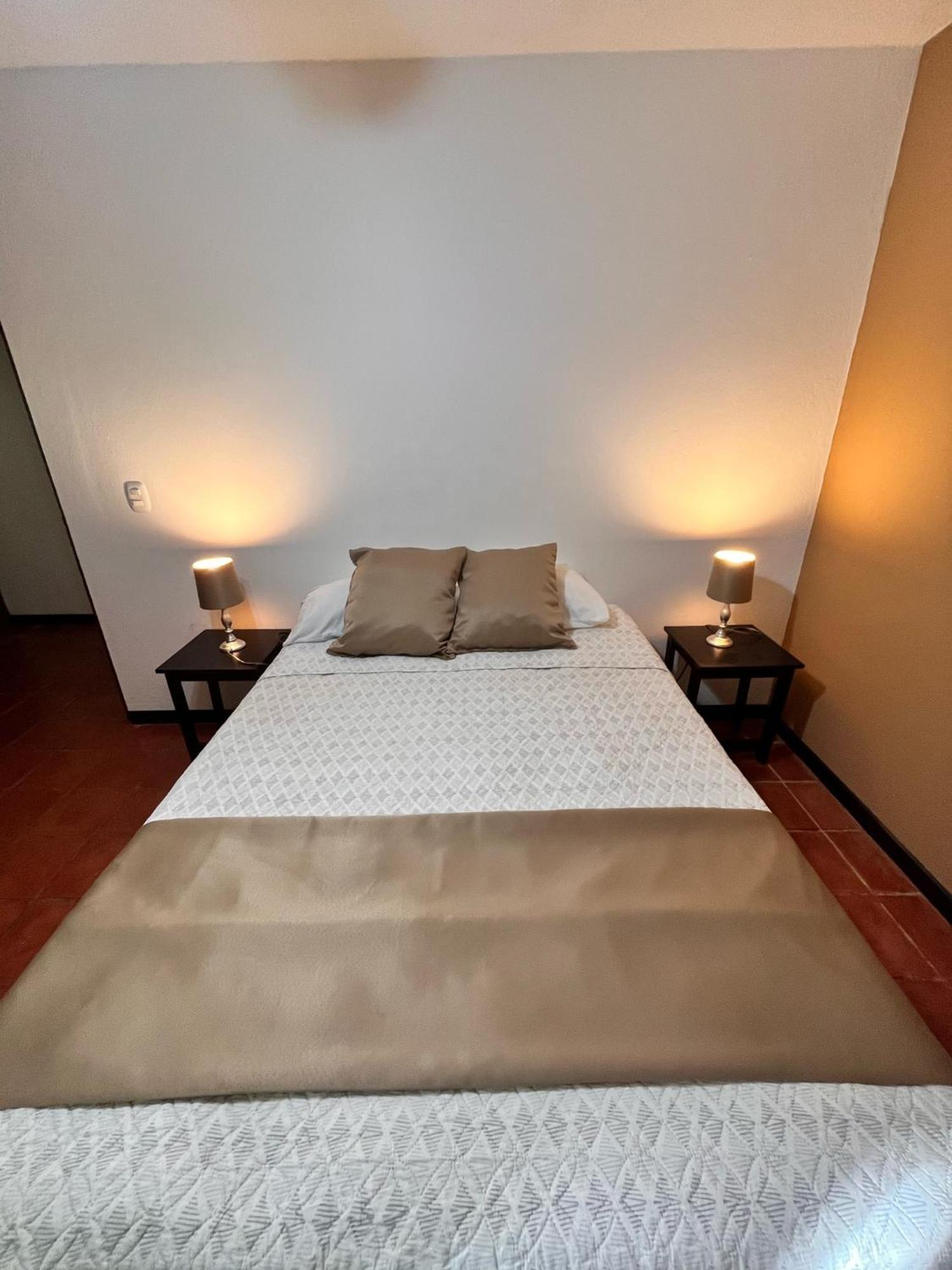 Siwo Art Guesthouse Playa Ocotal エクステリア 写真