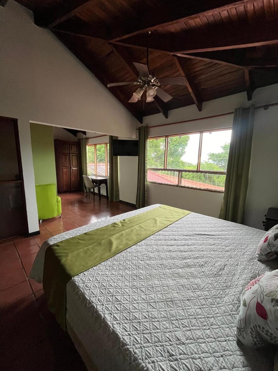 Siwo Art Guesthouse Playa Ocotal エクステリア 写真