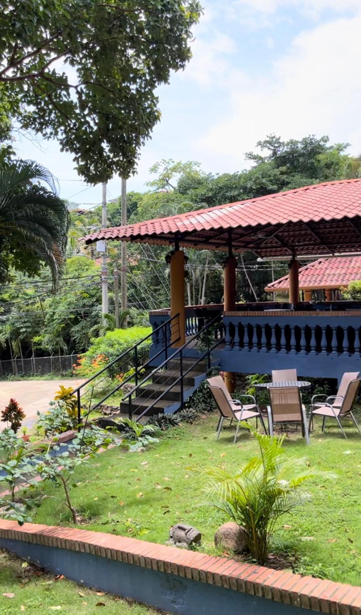 Siwo Art Guesthouse Playa Ocotal エクステリア 写真