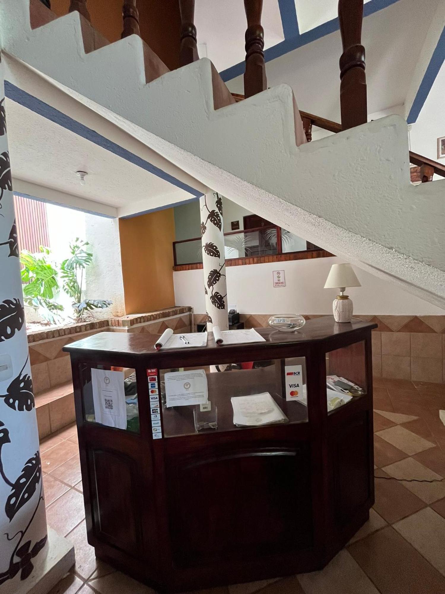 Siwo Art Guesthouse Playa Ocotal エクステリア 写真