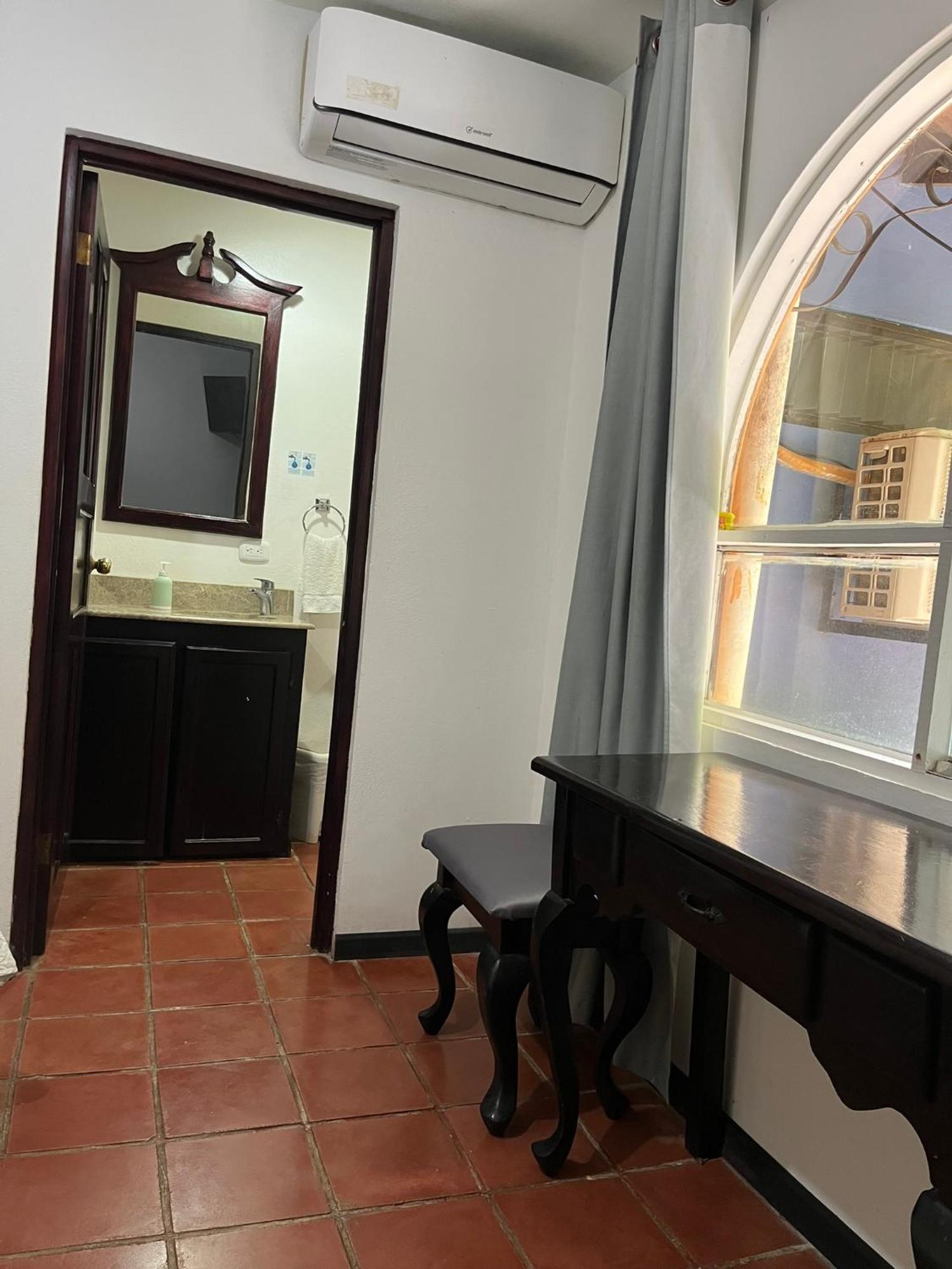 Siwo Art Guesthouse Playa Ocotal エクステリア 写真