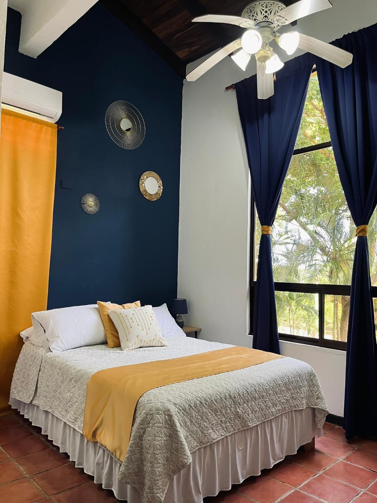 Siwo Art Guesthouse Playa Ocotal エクステリア 写真